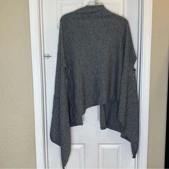 Lululemon Black Live Freely Scarf Shawl Cardigan Gray Wrap OS - Picture 10 of 10